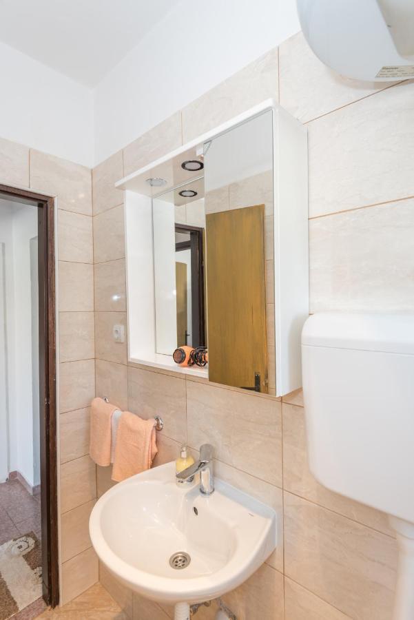 Apartment Plemic Паг Экстерьер фото